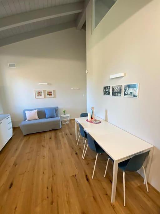 Apartamento Alma I Luoghi Dell Anima Diano dʼAlba Exterior foto