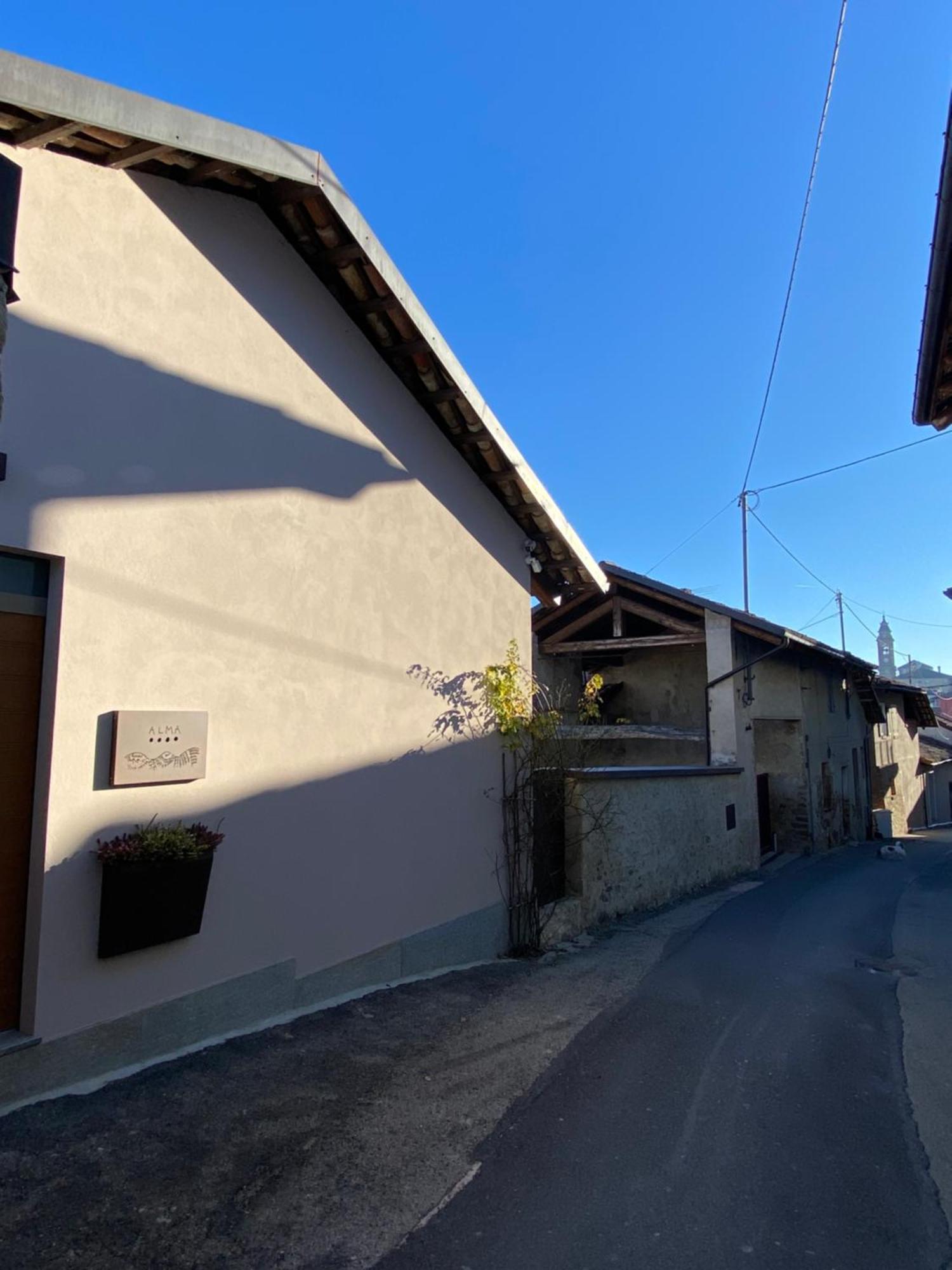 Apartamento Alma I Luoghi Dell Anima Diano dʼAlba Exterior foto