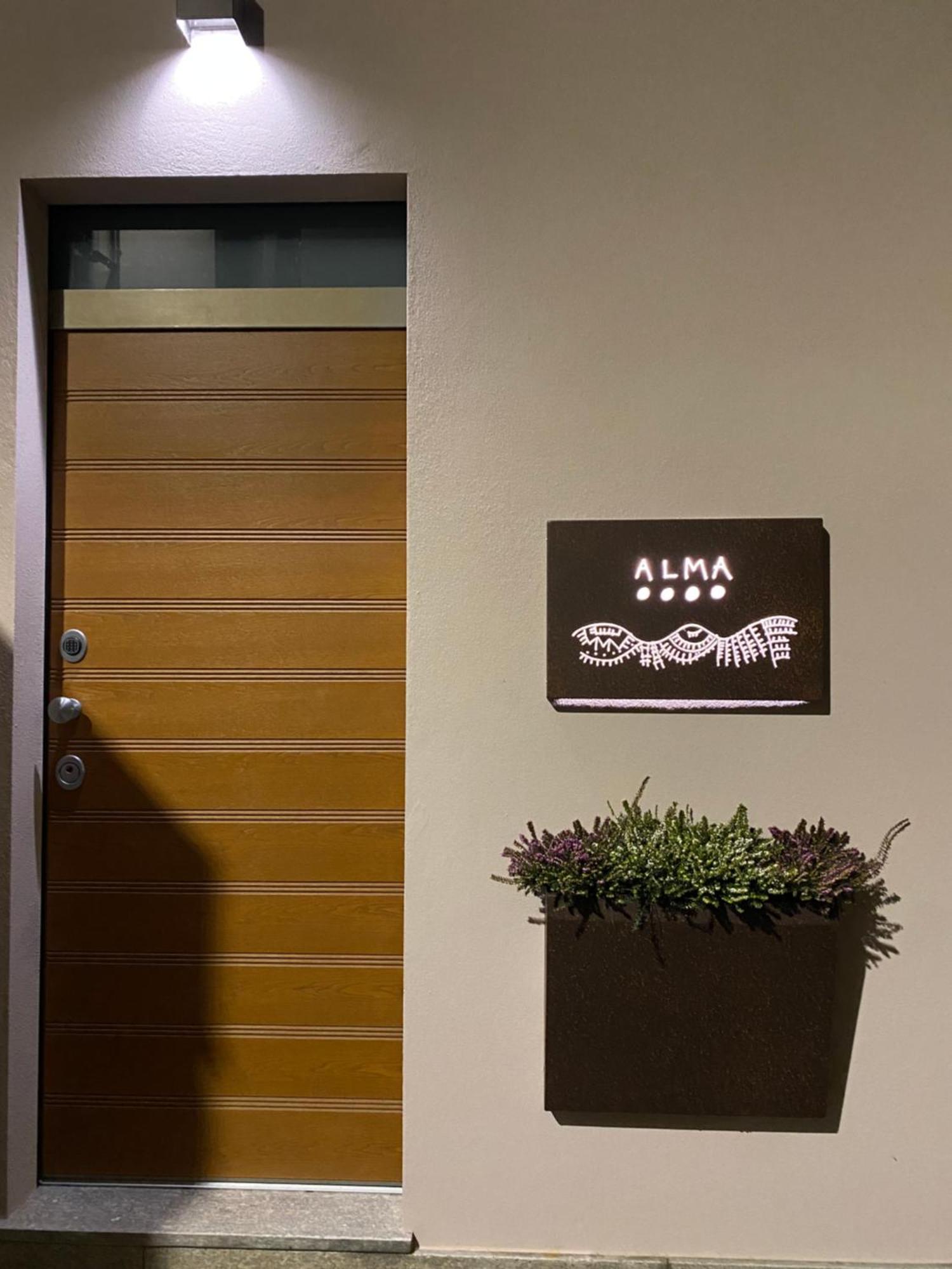 Apartamento Alma I Luoghi Dell Anima Diano dʼAlba Exterior foto